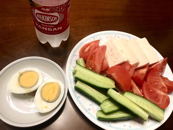 トマト・きゅうり・豆腐・ゆでタマゴ_c0212604_20233955.jpg