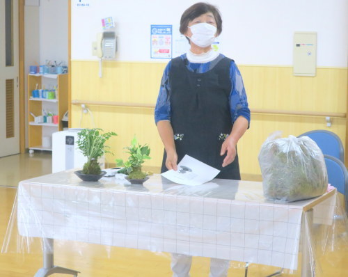 こけ玉教室_c0350752_11001175.jpg