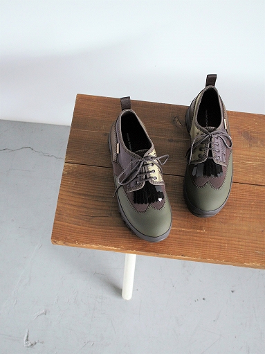 Hender Scheme plover brogue / multi : 『Bumpkins putting on airs』