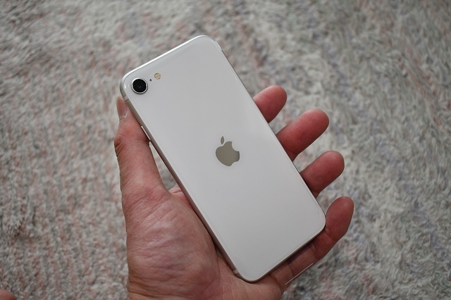 やはりiPhoneはポケットからはみ出すべきではない!_e0374932_11245265.jpg