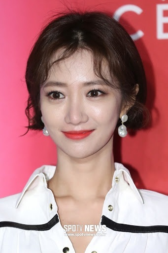 ショートヘアの似合いすぎる女優 コ・ジュニ (ファッショニスタ)メイクが可愛い!バーニングサン事件でとばっちり_f0158064_19233513.jpg