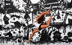 ダンスを踊るうえでのヒント 長い腕は背中から意識して使う フィットプラス三鷹 カフェ ダンスを踊るうえでのヒント 長い腕は背中から意識して使う フィットプラス三鷹 カフェ