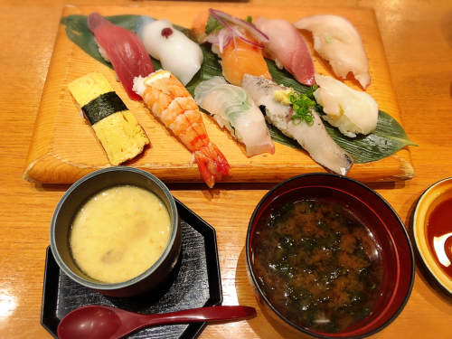 鈴木水産 明和店_e0292546_01553233.jpg