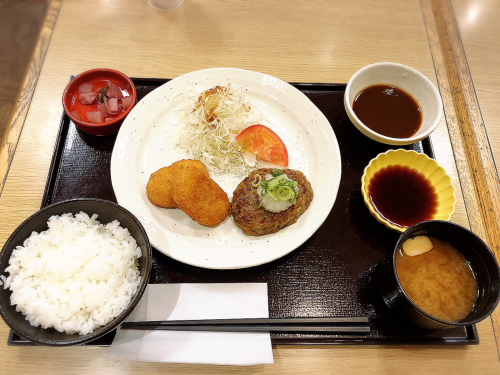 四六時中 津店_e0292546_01590537.jpg