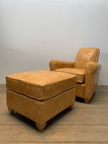 CLUB SOFA & HERRINGBONE SIDE TABLE_c0146581_16590916.jpg