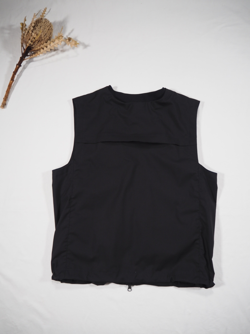 tilak BLADE VEST : CASA NICE DAYS tilak BLADE VEST : CASA NICE DAYS