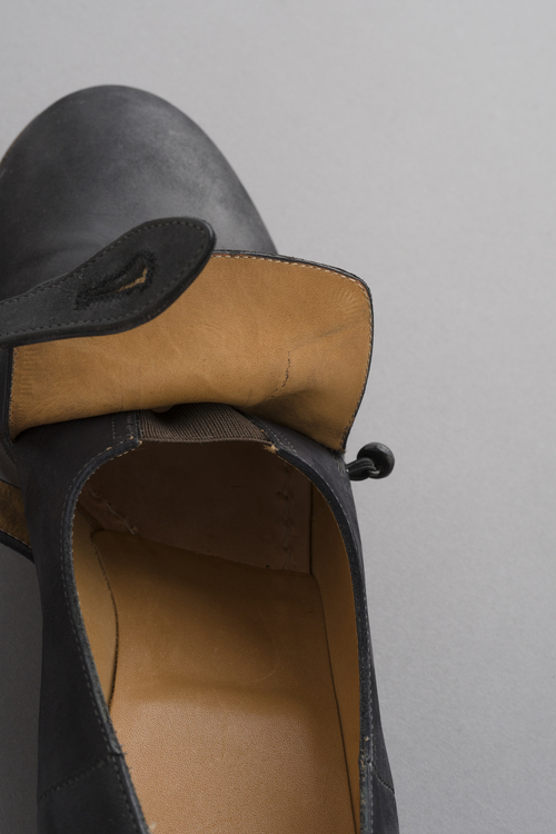 Button strap shoes -forme- | JOURNAL | The Weft CURLY&Co