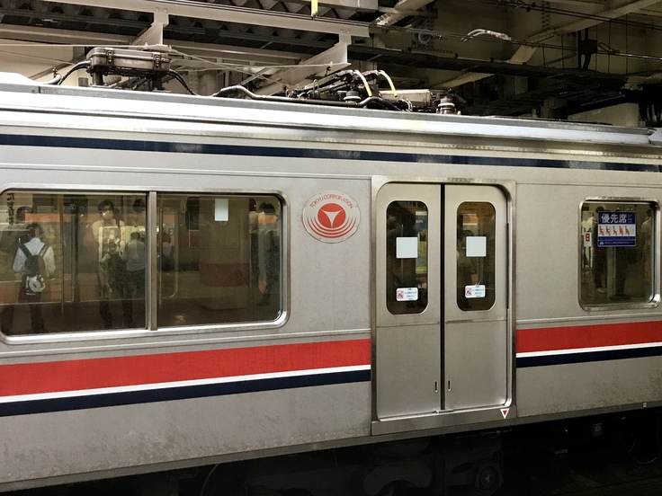 立川駅で東急車両を目撃!_c0212604_16312668.jpg