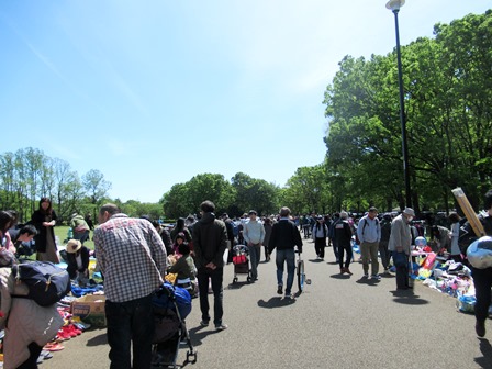 再び小金井公園のフリーマーケット Der Liebling 蚤の市フリークの雑貨手帖3冊目 再び小金井公園のフリーマーケット Der Liebling 蚤の市フリークの雑貨手帖3冊目