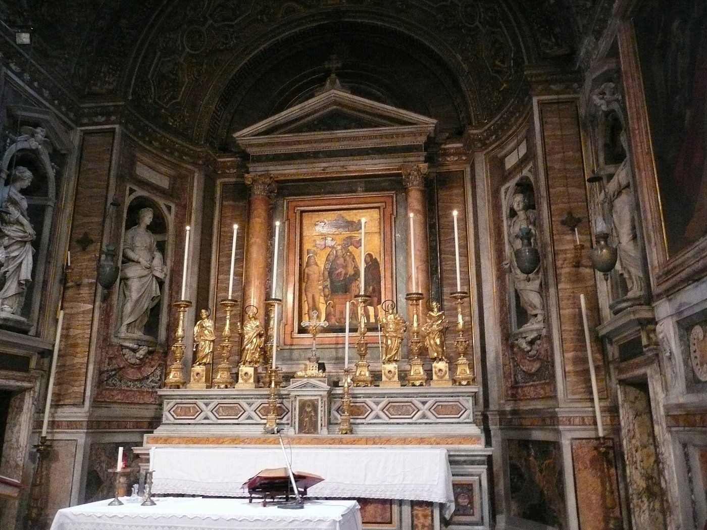 ローマのサンタ マリア マッジョーレ大聖堂 レトロな建物を訪ねて