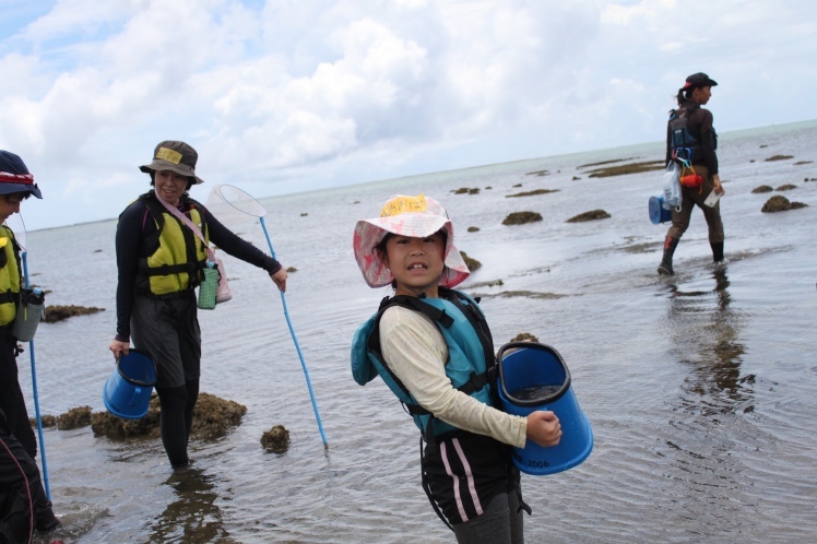 青空ようちえん〔週末〕サンゴの海あそび(7/5)夏といえばやっぱり海、おもしろい!びっくり!おいしい!きれい!海のいろんな楽しいを親子で発見!_d0363878_13055582.jpg