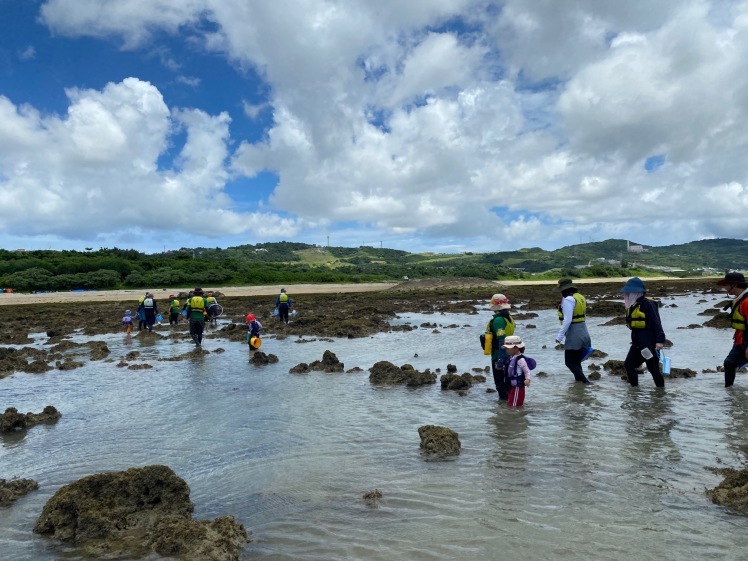 青空ようちえん〔週末〕サンゴの海あそび(7/5)夏といえばやっぱり海、おもしろい!びっくり!おいしい!きれい!海のいろんな楽しいを親子で発見!_d0363878_13133731.jpg