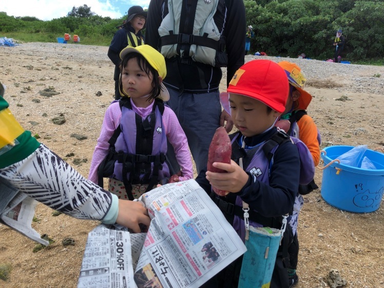 青空ようちえん〔週末〕サンゴの海あそび(7/5)夏といえばやっぱり海、おもしろい!びっくり!おいしい!きれい!海のいろんな楽しいを親子で発見!_d0363878_13211334.jpg