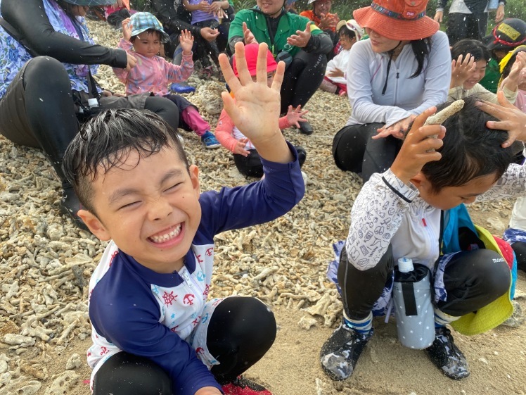 青空ようちえん〔週末〕サンゴの海あそび(7/5)夏といえばやっぱり海、おもしろい!びっくり!おいしい!きれい!海のいろんな楽しいを親子で発見!_d0363878_13361403.jpg