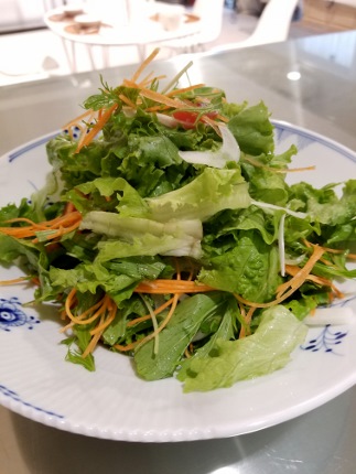 オーガニックサラダ、野菜のお店 新店_b0122805_15365020.jpg