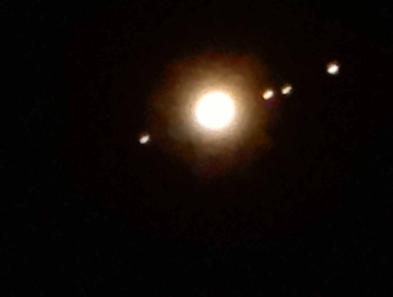 木星と衛星なのか?_c0025115_22323584.jpg