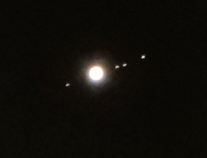 木星と衛星なのか?_c0025115_22323896.jpg