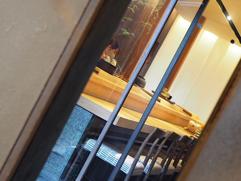 【eX cafe 祇園店】町家で味わう「千年の恋パフェ」_b0008655_14492771.jpg