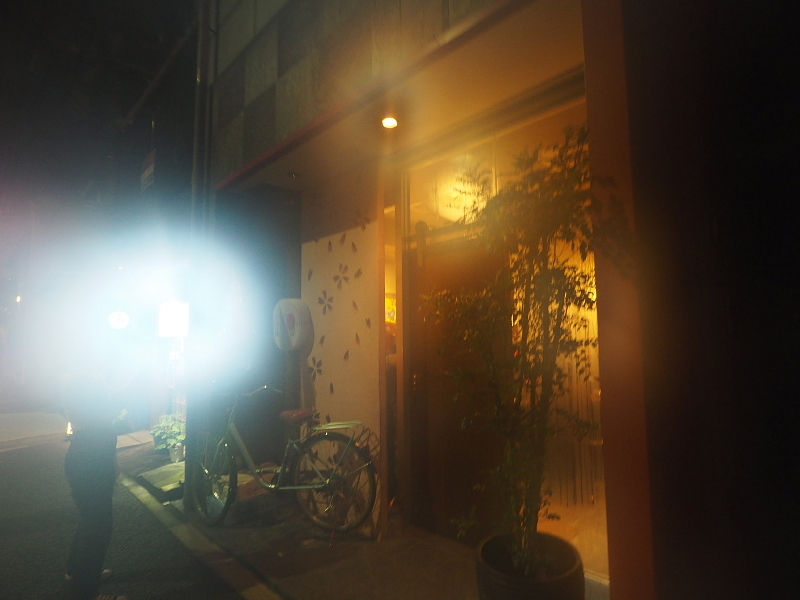 【キッチン吉田】ママ、おばんざい、吉田ソース ~京都の夜が3倍楽しめる場所_b0008655_20000502.jpg
