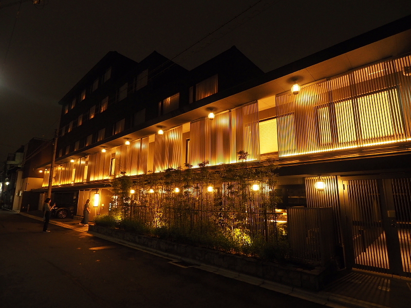 【キッチン吉田】ママ、おばんざい、吉田ソース ~京都の夜が3倍楽しめる場所_b0008655_20022116.jpg