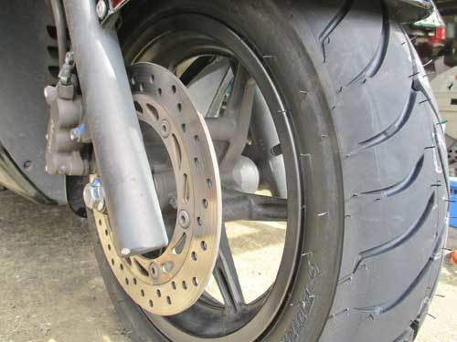 Zx636rを納車からのフォルツァ Mf10 のタイヤ交換からでz1000が入庫してトゥデイのタイヤ交換 笑 バイクパーツ買取 販売 バイクバッテリーのフロントロウ Zx636rを納車からのフォルツァ Mf10 のタイヤ交換からでz1000が入庫してトゥデイのタイヤ交換 笑 バイクパーツ買取 販売 バイクバッテリーのフロントロウ