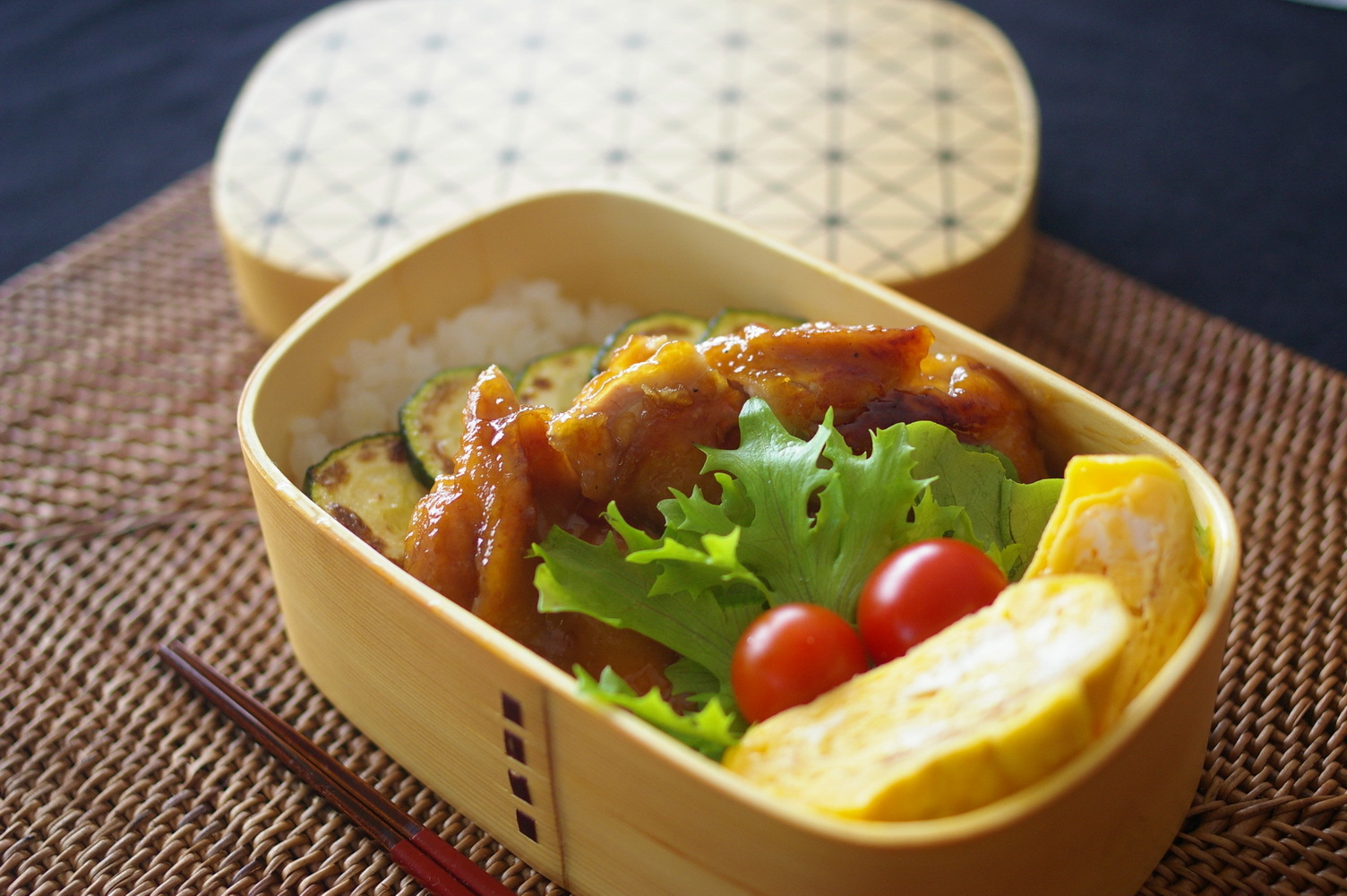 今日のお弁当 鶏もも肉の蜂蜜醤油焼き Sweet