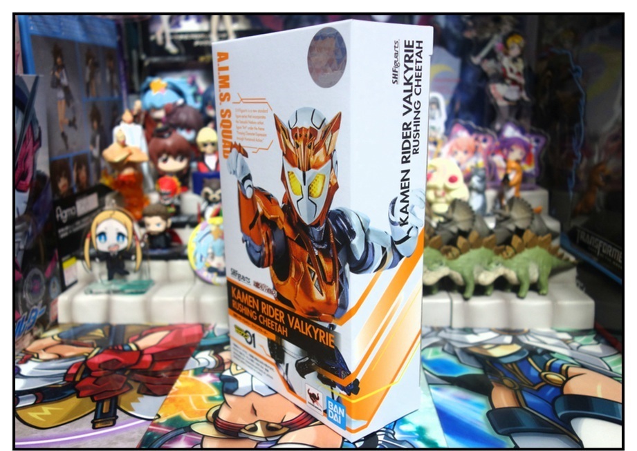 S.H.Figuarts 仮面ライダーバルキリー ラッシングチーターを S.H.Figuarts 仮面ライダーバルキリー ラッシングチーターを