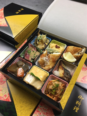 お刺身と特注弁当。_d0071241_20384870.jpg