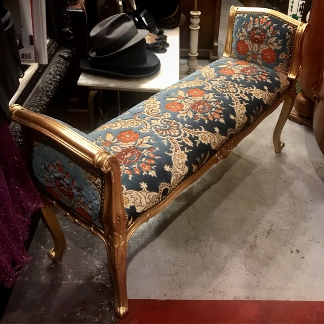 ロココ調アームスツール/// : アンティークショップ 506070mansion