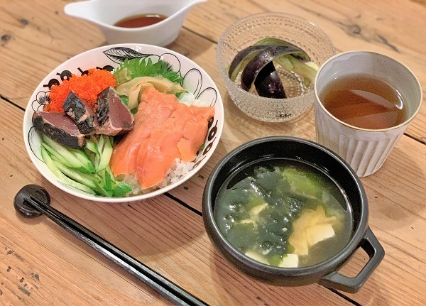 丼のおうちごはん♪ と お弁当_d0249193_13374943.jpg