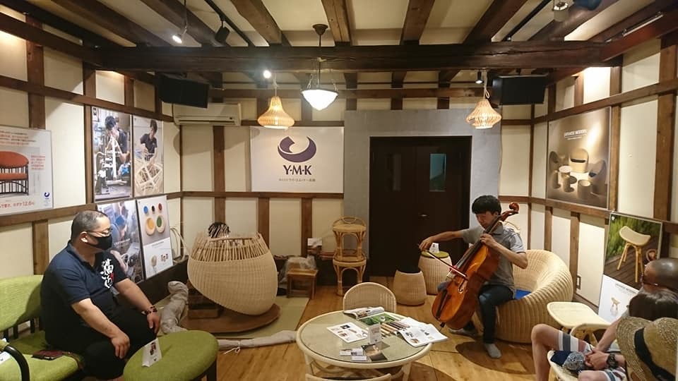 大木雅人さんのオーボエの音色が西堀に今日も響き渡りました。_e0046190_16004039.jpg
