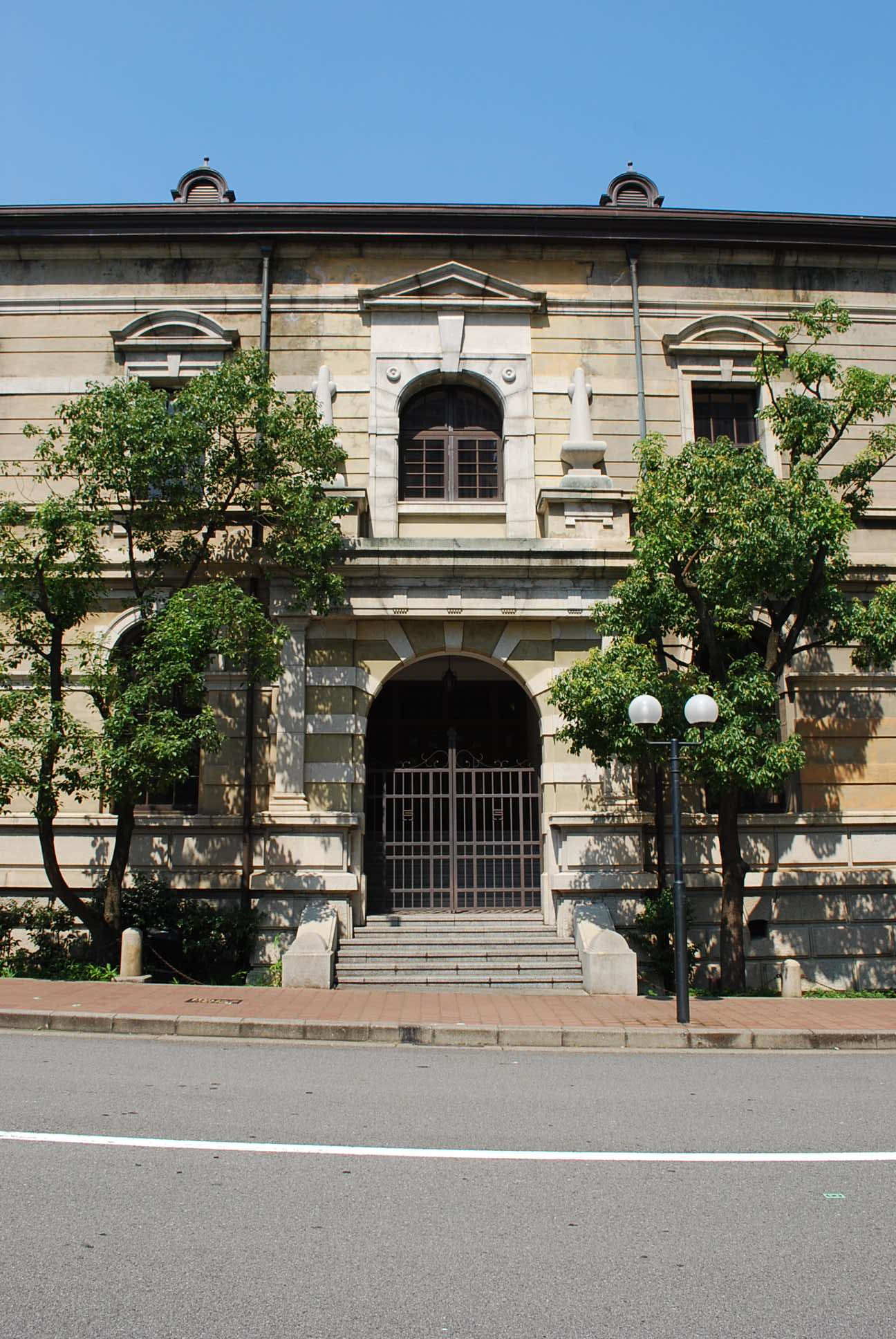 神戸市中央区の兵庫県公館(明治モダン建築探訪)_f0142606_13472762.jpg