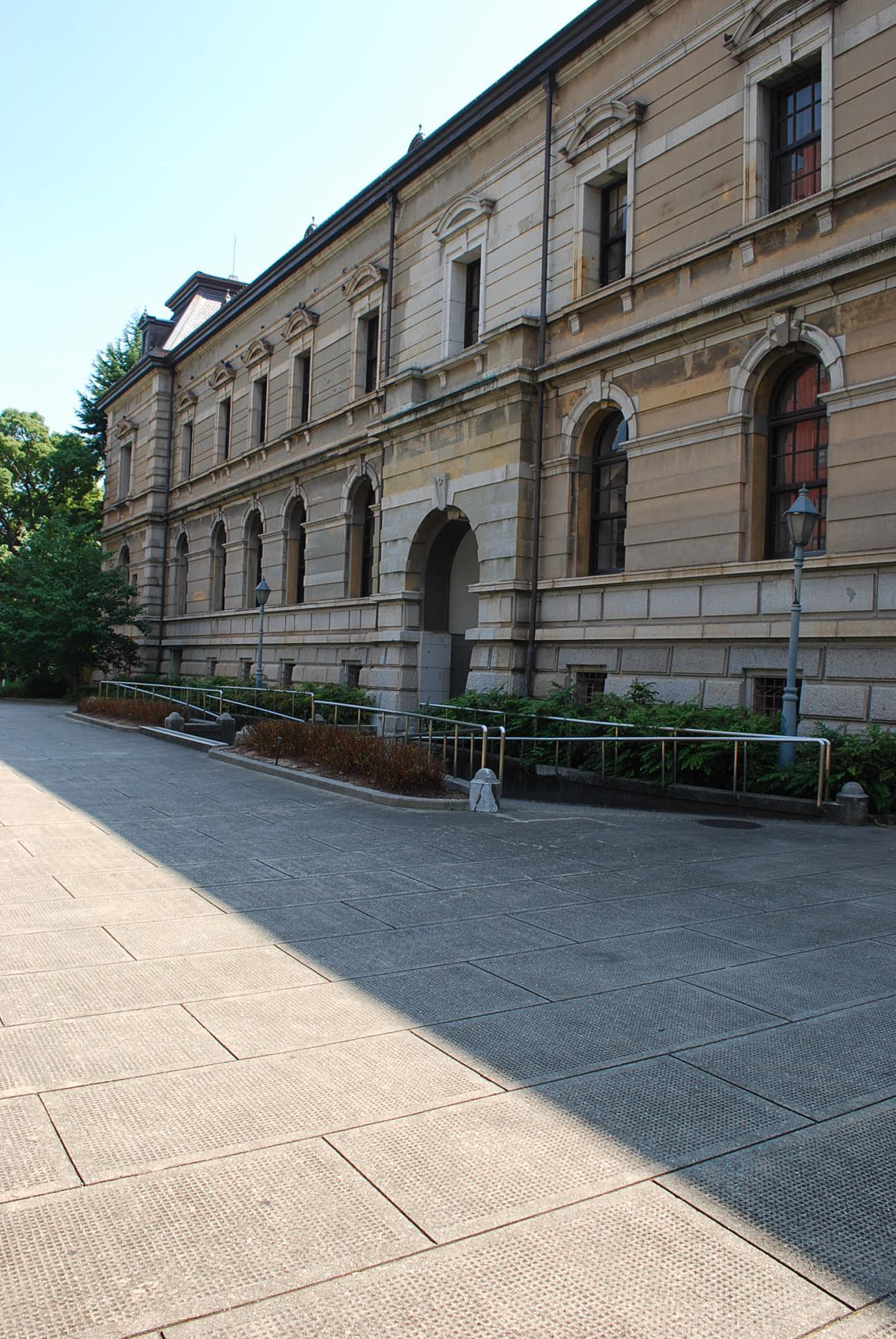 神戸市中央区の兵庫県公館(明治モダン建築探訪)_f0142606_13501373.jpg