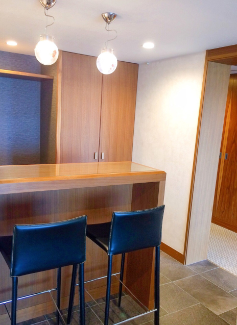 ホテルアナガ 淡路島 バーカウンターのある部屋 関空から旅と食と酒紀行 ホテルアナガ 淡路島 バーカウンターのある部屋 関空から旅と食と酒紀行