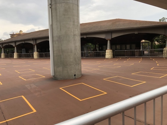 Withコロナ 注意 ソーシャルディスタンスの基本ルール 東京ディズニーリポート