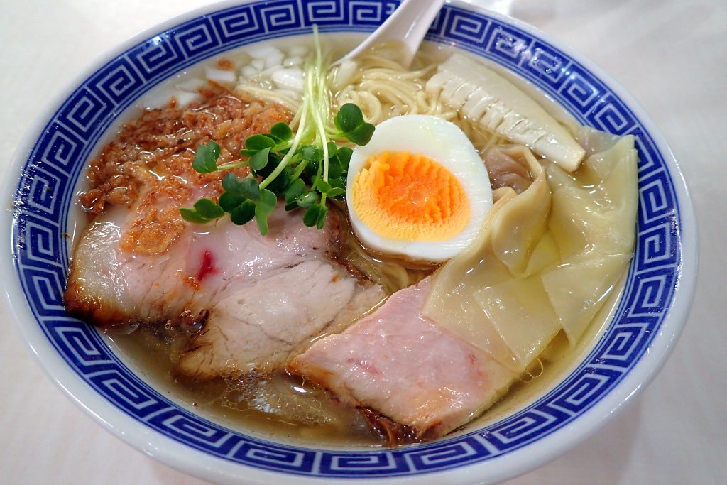 磐田「支那そば こてつ」で限定塩ラーメン_e0220163_16004254.jpg