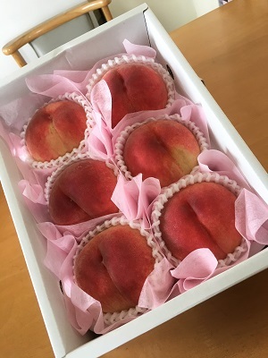 届いたソファーと届いたご飯。_f0372998_18230137.jpg