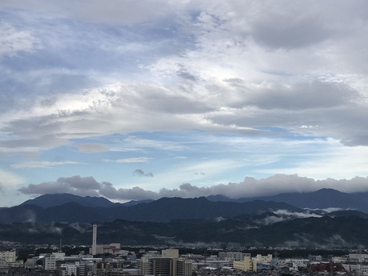 おはよう丹沢!今日はちょっと晴れ😃_c0212604_6212521.jpg
