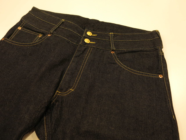 \"Der SAMMLER solo × TheThreeRobbers DOUBLE WAIST JEANS INDIGO 2011\"ってこんなこと。_c0140560_12094998.jpg
