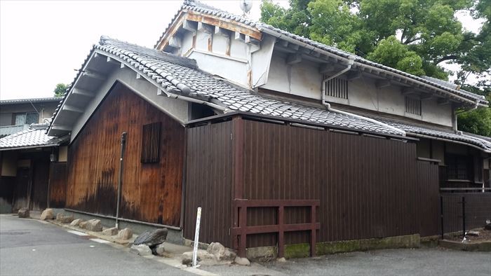 桃谷・彌栄神社門前の町並み_f0139570_18203140.jpg