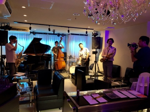 Jazzlive Cominジャズライブカミン 広島 8月のスケジュール_b0115606_13123126.jpeg