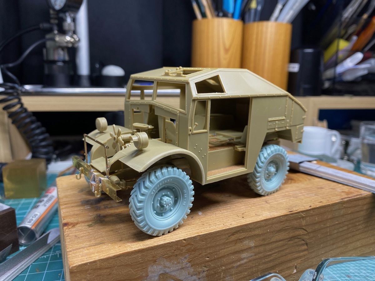 1/10相当 QUAD GUN TRACTOR ラジコンボディ