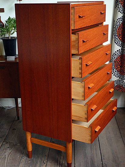 6 drawers chest (Carl Aage Skov)_c0139773_14001143.jpg