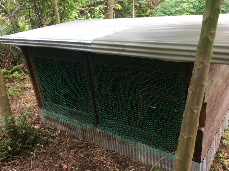 Diy 廃材を利用したニワトリ小屋作り チルチルcafe 野遊び Diy 廃材を利用したニワトリ小屋作り チルチルcafe 野遊び