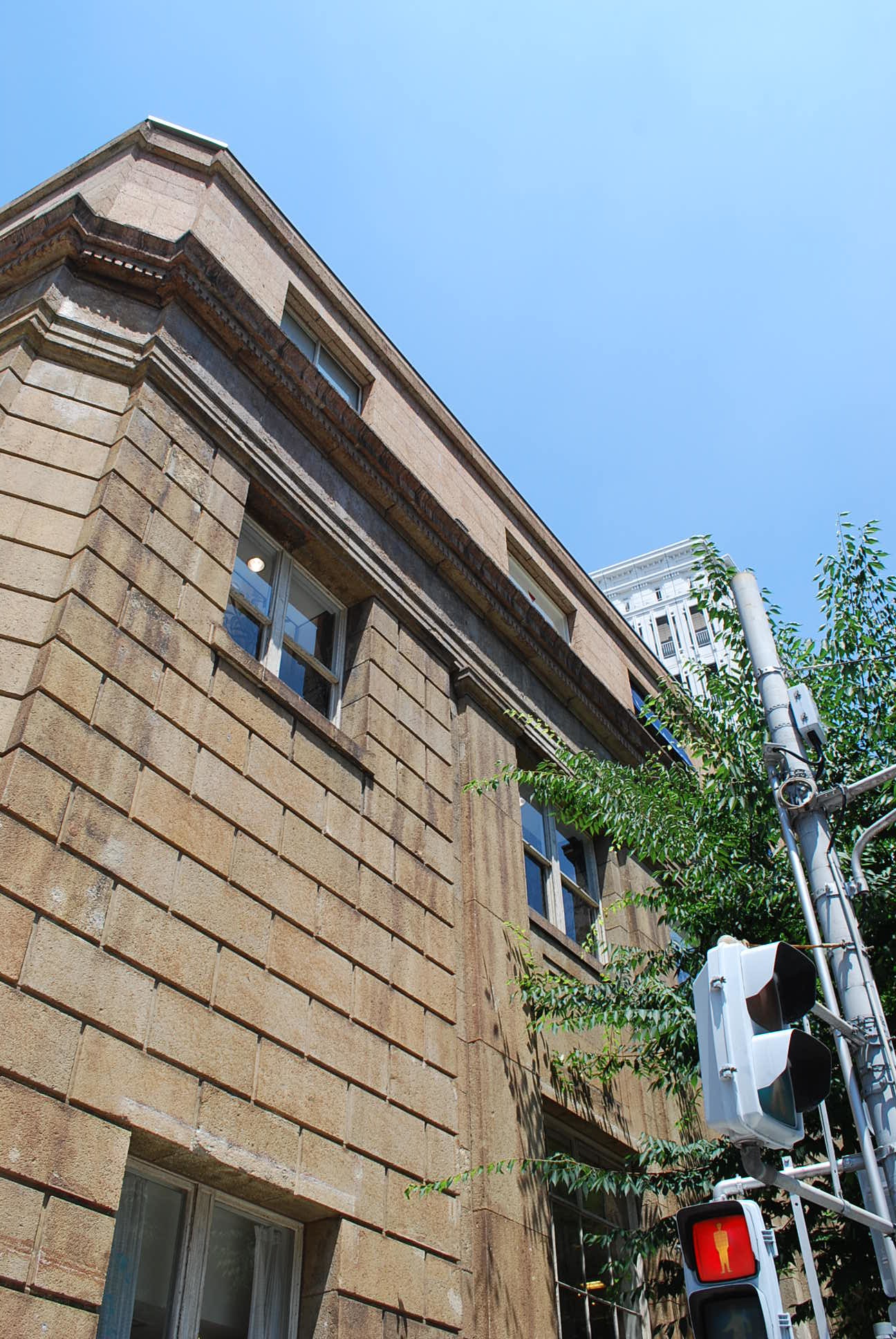 神戸市中央区の旧居留地38番館(昭和モダン建築探訪)_f0142606_09163128.jpg