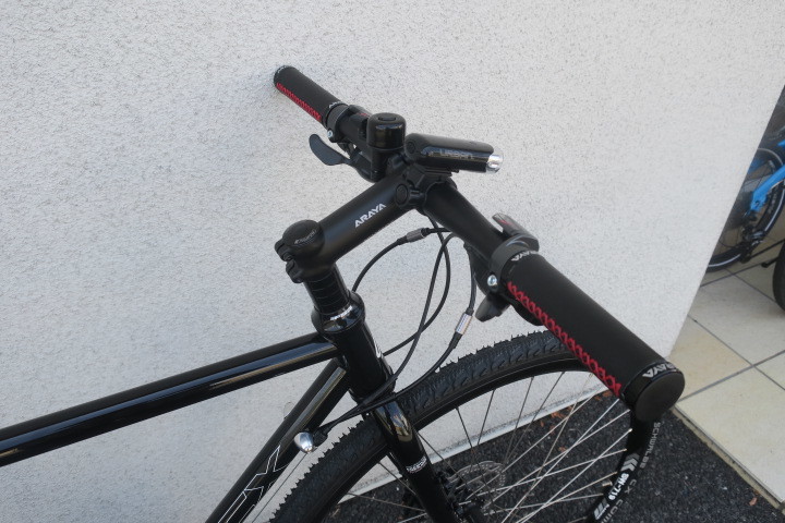 アラヤ マディーフォックス CX 納車!_c0132901_18183469.jpg