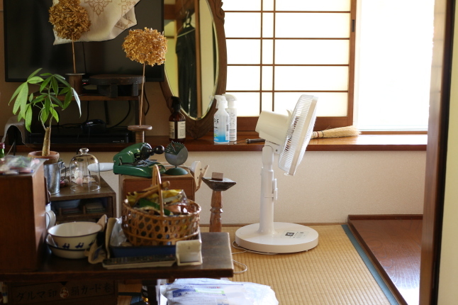 祝・湿気からの解放！！！気合いの違うお部屋掃除！_f0354014_11075399.jpg
