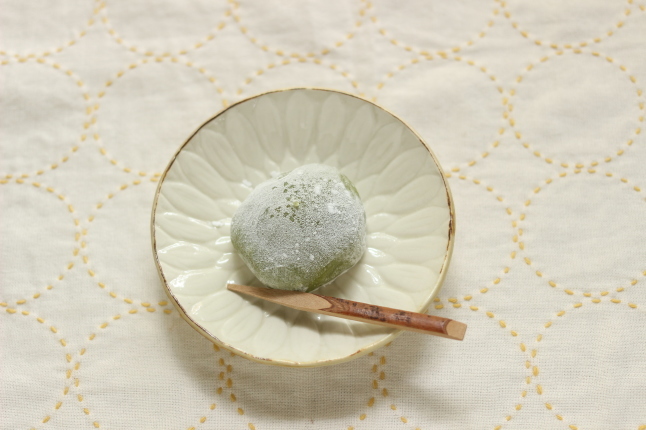 まん丸刺し子と、和菓子と、お抹茶と_f0354014_11103121.jpg