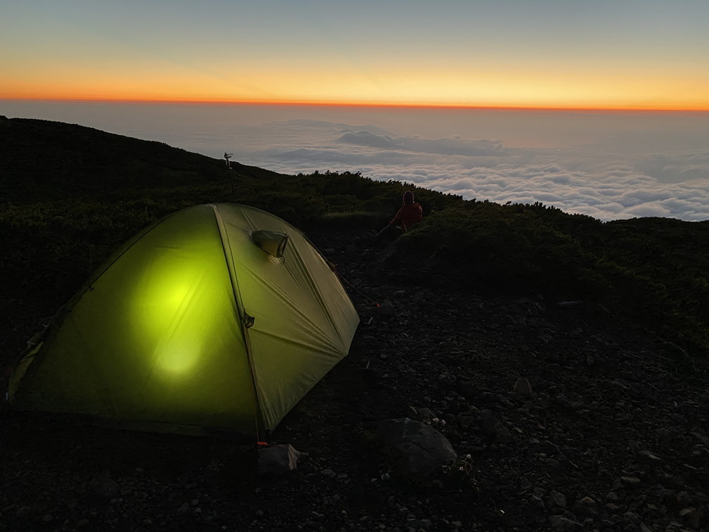 2020年7月 『羊蹄山、山頂ビバーク』 July 2020 \"Bivouac on the Summit Mt Yotei\"_c0219616_16565456.jpg