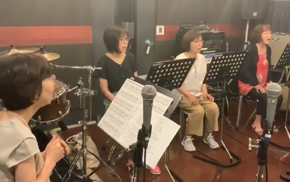 8月に入りました。_a0098418_23033073.png